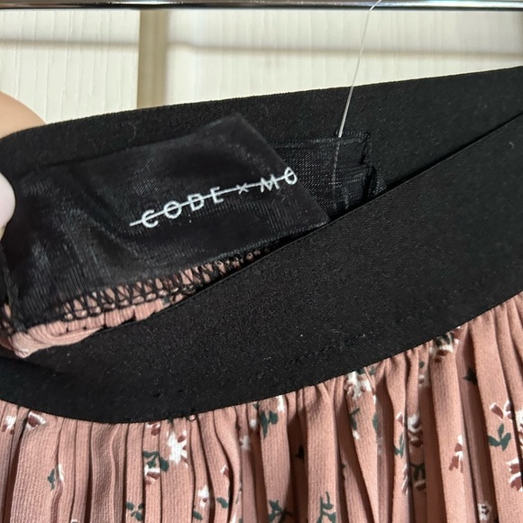 Code x Mode pleated ditsy print floral maxi skirt size xl NEW - Picture 6 of 8